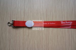 dây đeo thẻ khoá tháo lắp satanh in chuyển nhiệt