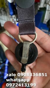 dây đeo thẻ  yoyo mặt cười 